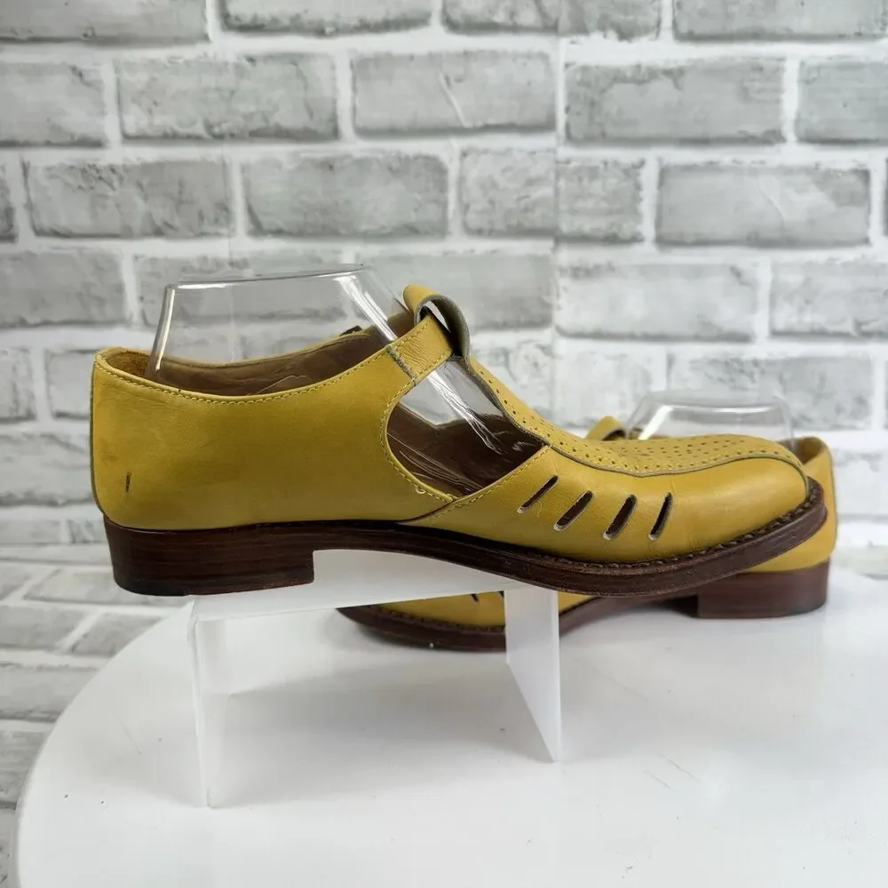 Basco Made in Italy Women's 40- 9/9.5 US Yellow Leather T Strap Fisherman Loafer